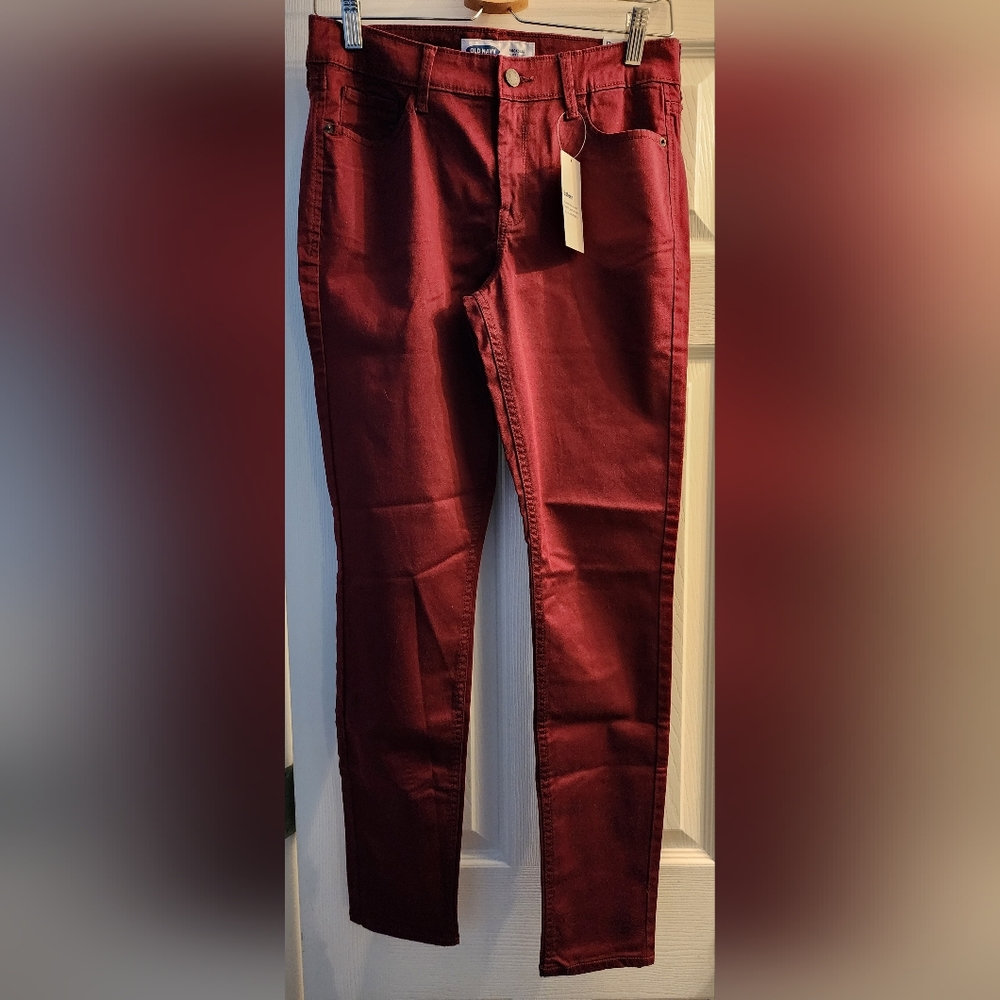 NWT Women's Old Navy Rockstar jeans